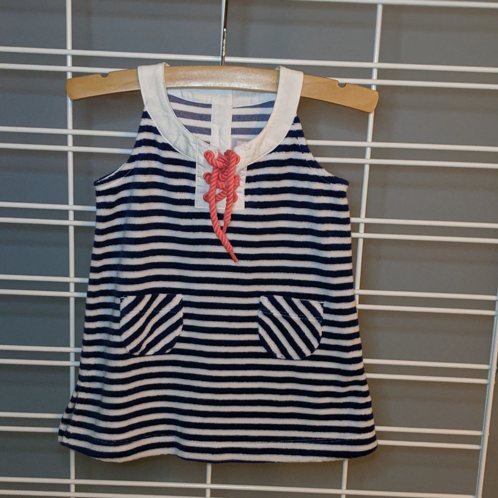 Sleeveless Infant girl cover-up